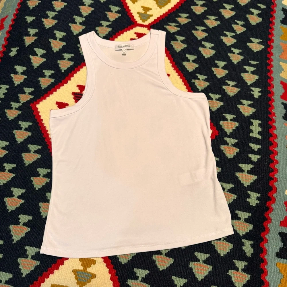 Good American MICRO RIB CREWNECK TANK